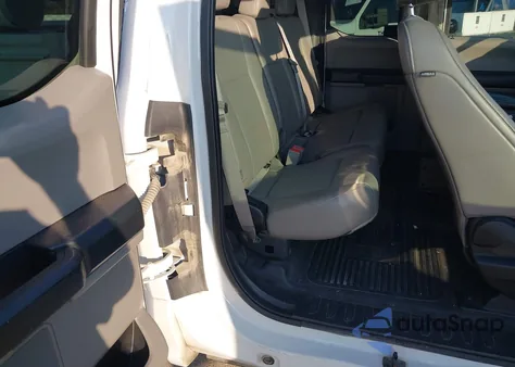 2018 Ford F-250 Xl z USA, uszkodzony, nr VIN 1FD7X2A68JEC48070